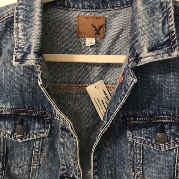 NWT American Eagle Denim Button-up Vest - Picture 4 of 4